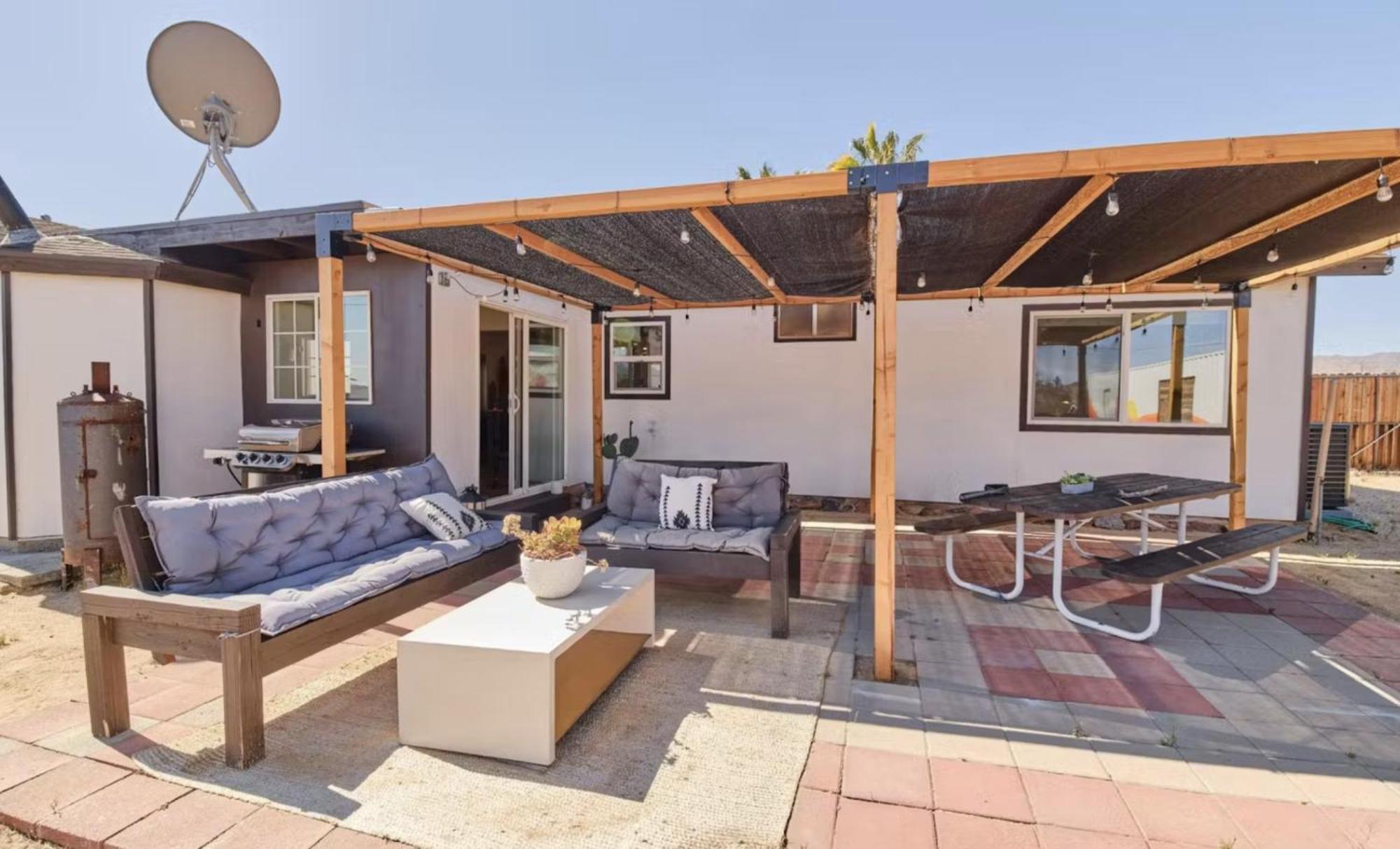 Twin Palms Desert Getaway - Jacuzzi, Fire Pit, Meditation Room & More Joshua Tree Exterior photo